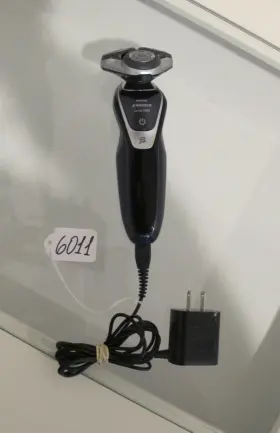 S5590 Philips Norelco 5000 Series Shaver Wet/dry With Power Cord - Tested Works