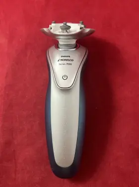S7740 Philips Norelco Skin Shaver Wet And Dry Series 7000 Model
