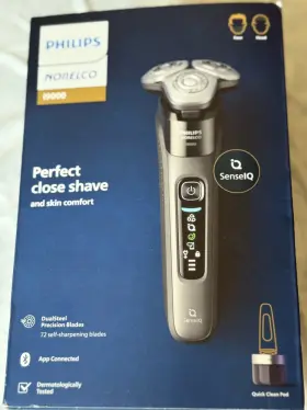 I9000 Philips Norelco X9002 X9002/82 Wet And Dry Electric Shaver New Open Box