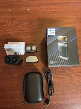 Pq888 Philips Norelco Compact Portable Rechargeable Mens Electric Shaver Pq888/81