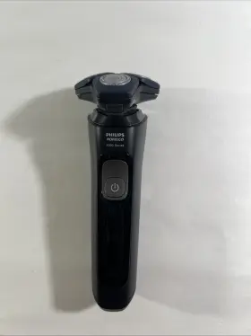 S6800 Philips S6800/90 Norelco Shaver 6800 With Senseiq Technology Series 6000 - No Charger
