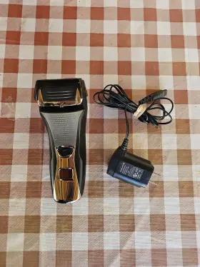 F-7800 Remington Dual Foil Cord-cordless Rechargeable Shaver Used
