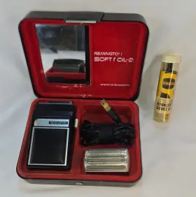Foil-2 Remington Soft Electric Shaver Vintage Carry Case Service Kit Cable Works