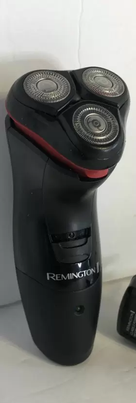 Pr1335 Remington Cordless Rotary Shaver Rechargeable. Cord Inc. Blk/red
