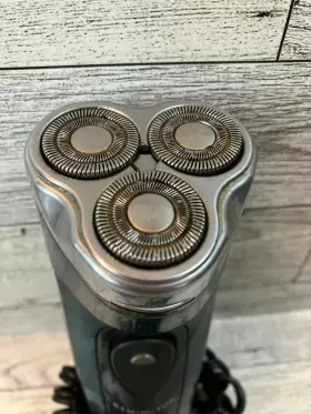 R-842 Remington Vintage Microflex Rechargeable Rotary Shaver With Power Cord #2