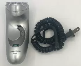 R-950 Remington Titanium Electric Razor Shaver With Cord Trimmer Broke Not Working