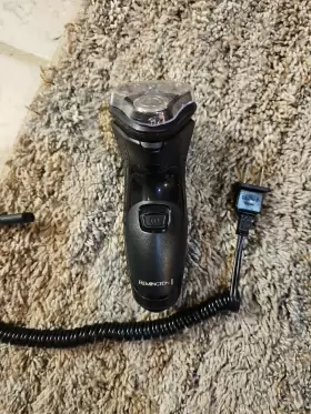 R3130 Remington Electric Razor