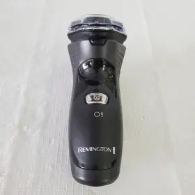 R4135 Remington Pivot And Flex Rechargeable Razor Shaver Cordless Rotary 3-head #3 R4135 Remington Pivot And Flex Rechargeable Razor Shaver Cordless Rotary 3-head #3