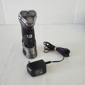 R4135 Remington Pivot And Flex Rechargeable Razor Shaver Cordless Rotary 3-head R4135 Remington Pivot And Flex Rechargeable Razor Shaver Cordless Rotary 3-head