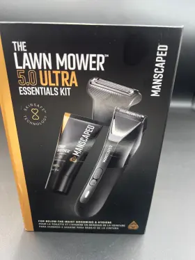 70-00015 Ultra Mower5 Manscaped The Lawn Mower 5.0 Essentials Kit Brand New