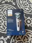 Philips Norelco Shaver I9000 Prestige, Wet & Dry Model XP9204/85. Fixed Price $157.99.