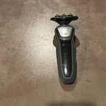 Philips Norelco Cordless Wet & Dry Electric Shaver S5290. Fixed Price $15.98.