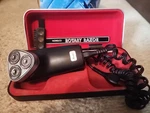 Vintage Razors Norelco Hp 1121 Rotary Tripleheader Elec & Philips Deluxe. Fixed Price $19.99.