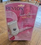 2005 Revlon Smooth & Glamorous Ladies Shaver Wet Dry Cordless Rechargeable Nwt. Fixed Price $15.00.