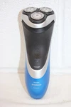 Philips Norelco Shaver AT810 Clean, But Does Not Charge. Needs Battery! Parts!. Fixed Price $7.95.