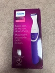 Brand New Philips Bikini Trimmer 2000 With Accessories BRT381/15 Damaged Box. Fixed Price $20.95.