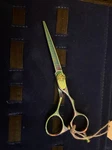 Poison Ivy Shears Bonika 5.5 Inches Salon Barber Hair Cutting. Fixed Price $160.00.