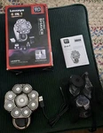 Lovcoyo 6 In 1 Electric Shaver 9D LK-9370 New Open Box. Fixed Price $30.00.