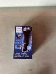Philips Norelco Shaver 2600 Rechargeable Trimmer (X3052/91) 6926. Fixed Price $30.00.