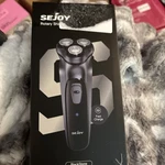 Sejoy Blackstone Electrical Rotary Shaver For Men. Fixed Price $25.00.