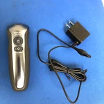 Mint Philips Norelco Series 6000 Wet Dry Shaver Model 6820 Head/w Charger. Fixed Price $22.00.