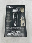 Braun Series 8 Smart Close & Gentle Electric Shaver New In Box. Fixed Price $144.00.