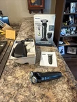 Philips Norelco Series 6000 Wet Dry Electric Shaver S6810 Razor Vg Cond. Fixed Price $29.95.