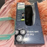 Brand New Philips Norelco S3570/81 Series 3700 Wet/dry Cordless Electric Shaver. Fixed Price $79.99.