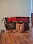 Vintage Gillette Hot Shave System Deluxe Model GSM-1 W/ Trac Ii Razor Read. Fixed Price $49.99.