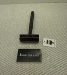 Fadeum Men's Metal Safety Body Razor With Box Of 5 Blades - New W/tag. Fixed Price $5.95.