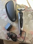 Philips Norelco Series 9000 Wet Dry 9850 Electric Shaver Kit S9733 W/charger. Fixed Price $60.00.