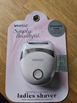 Vivitar Simply Beautiful Handheld Painless Ladies Shaver. Fixed Price $19.99.