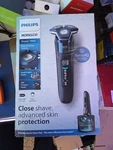 Philips Norelco Shaver 7800 Senseiq Wet Dry Electric Razor W/ Clean Pod(likenew). Fixed Price $80.99.