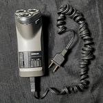 Norelco Rotatract Tripleheader Razor HP-1606 Shaver With Power Cord. Fixed Price $19.99.