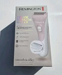 Remington Smooth & Silky Electric Wet/dry Shaver White Pink Model WDF4821 New. Fixed Price $44.98.