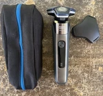 Philips Norelco Series 7600 Wet & Dry Men's Rechargeable Electric Shaver Read. Fixed Price $24.00.